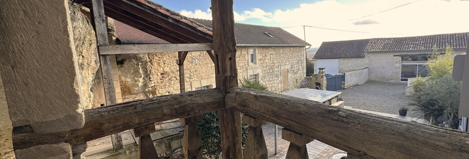 Maison 10 Pièces 294 m² à vendre à Beaumont Saint-Cyr (86490)