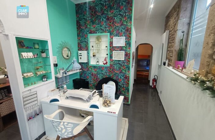 A MACON VILLE FONDS DE COMMERCE SALON DE BEAUTE DE 90M² — photo 3