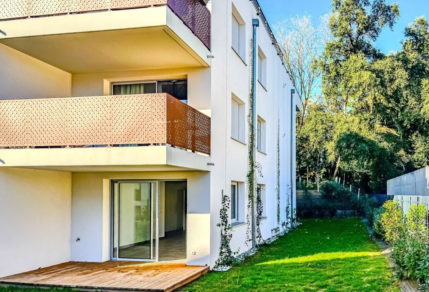 BOUCAU - BEL APPARTEMENT? 4 PIECES - 2 TERRASSES JARDIN- 3 PARKINGS EN SOUS-SOL — photo 1