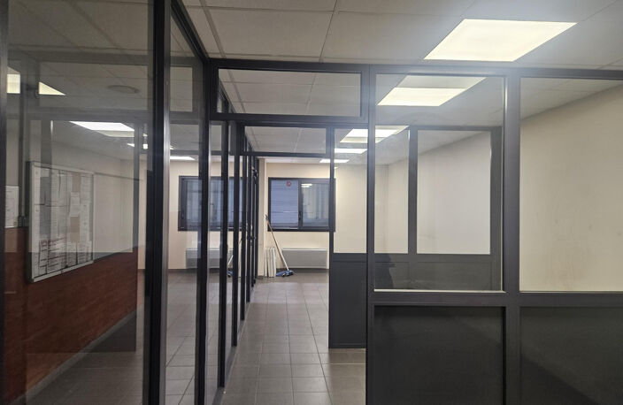 LOCAL D'ACTIVITE A VENDRE ANGERS OUEST — photo 4