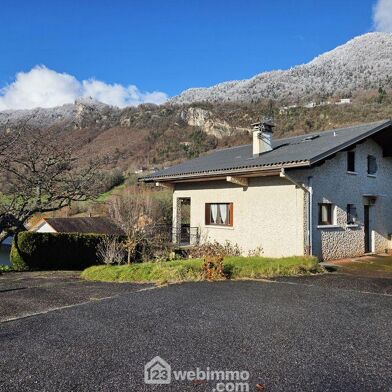 Maison 5 pièces 320000 €