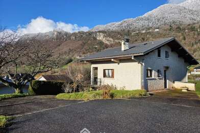 Maison 5 pièces 300000 €