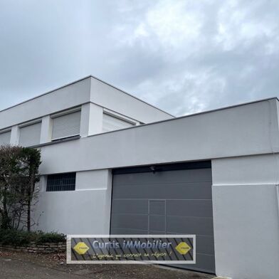 Bureau 6 pièces 1200 €