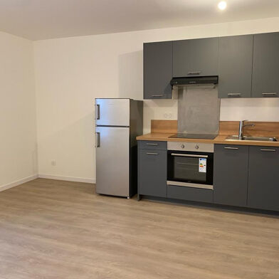 Appartement 3 pièces 565 €