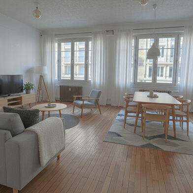 Appartement 4 pièces 990 €