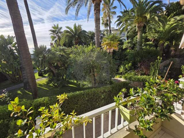 BEAU QUATRE PIECES TERRASSE MENTON GARAVAN — photo du bien