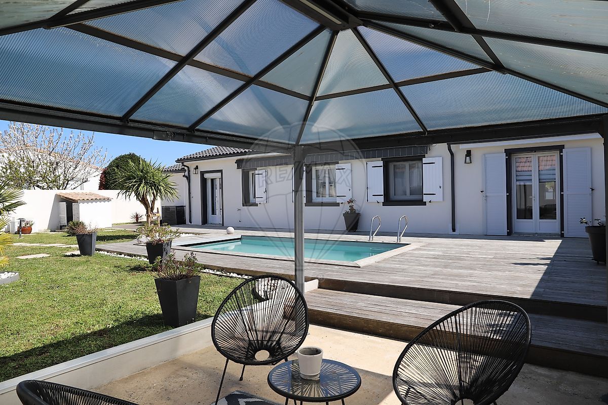 Villa / Maison  T5 à vendre Vaux-sur-Mer 17640