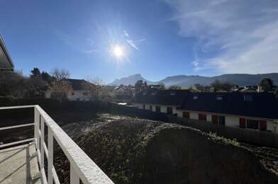 Appartement  410400 €