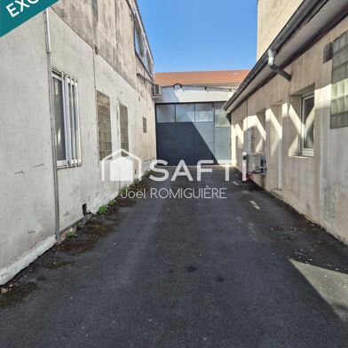 Immeuble  341000 €