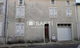 Maison 9 Pièces 234 m² à vendre à Ruffec (16700)