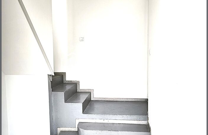 Maison de village athypique — photo 4