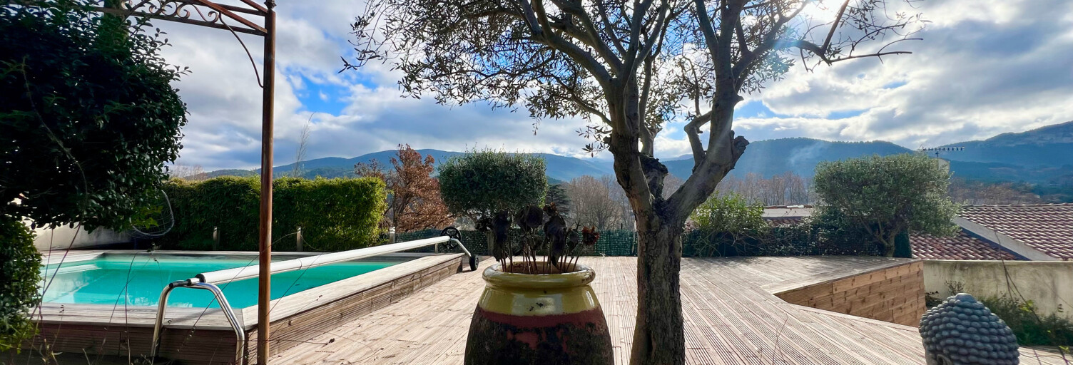 Maison 7 Pièces 181 m² à vendre à Auriol (13390)