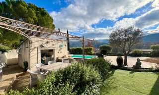 Maison 7 Pièces 181 m² à vendre à Auriol (13390)