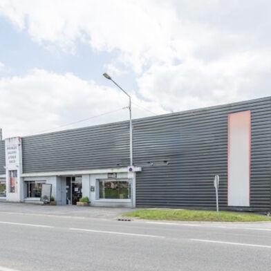 Commerce  470000 €