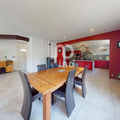 Maison 6 pièces 399000 €