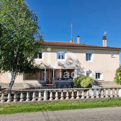 Immeuble  260000 €