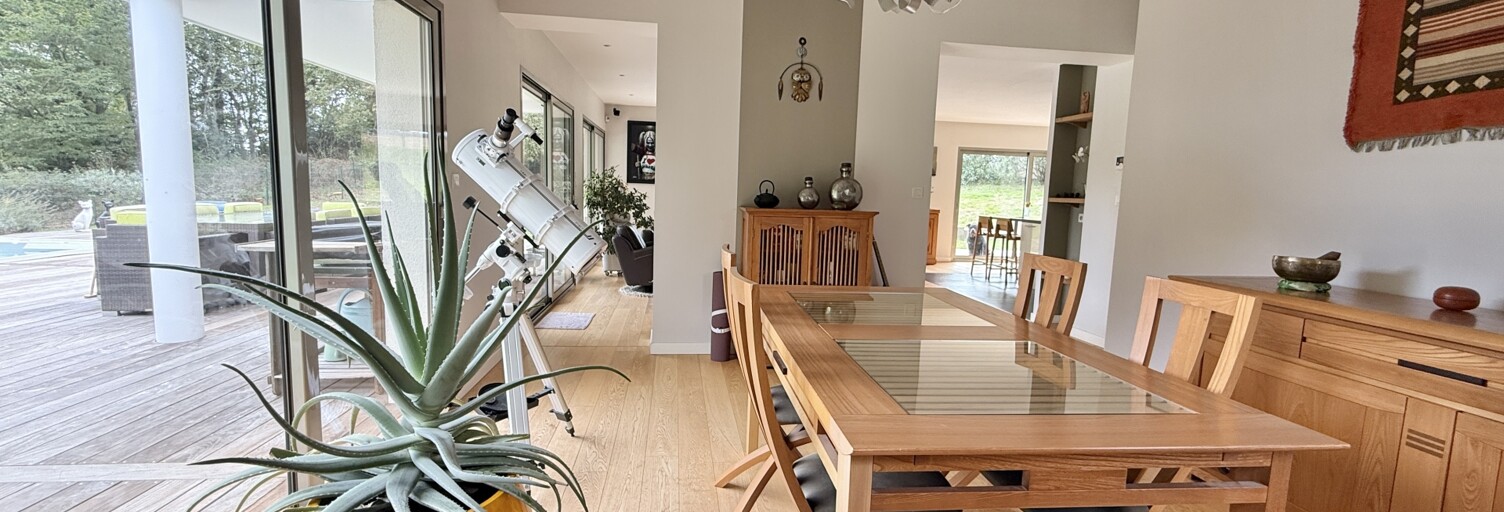 Maison 7 Pièces 210 m² à vendre à Loupes (33370)