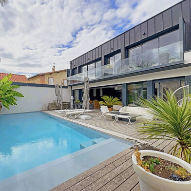 Maison 5 pièces 1650000 €