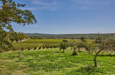 ROGNES - Propriété de 570 m²  sur 1 hectare en campagne — photo du bien