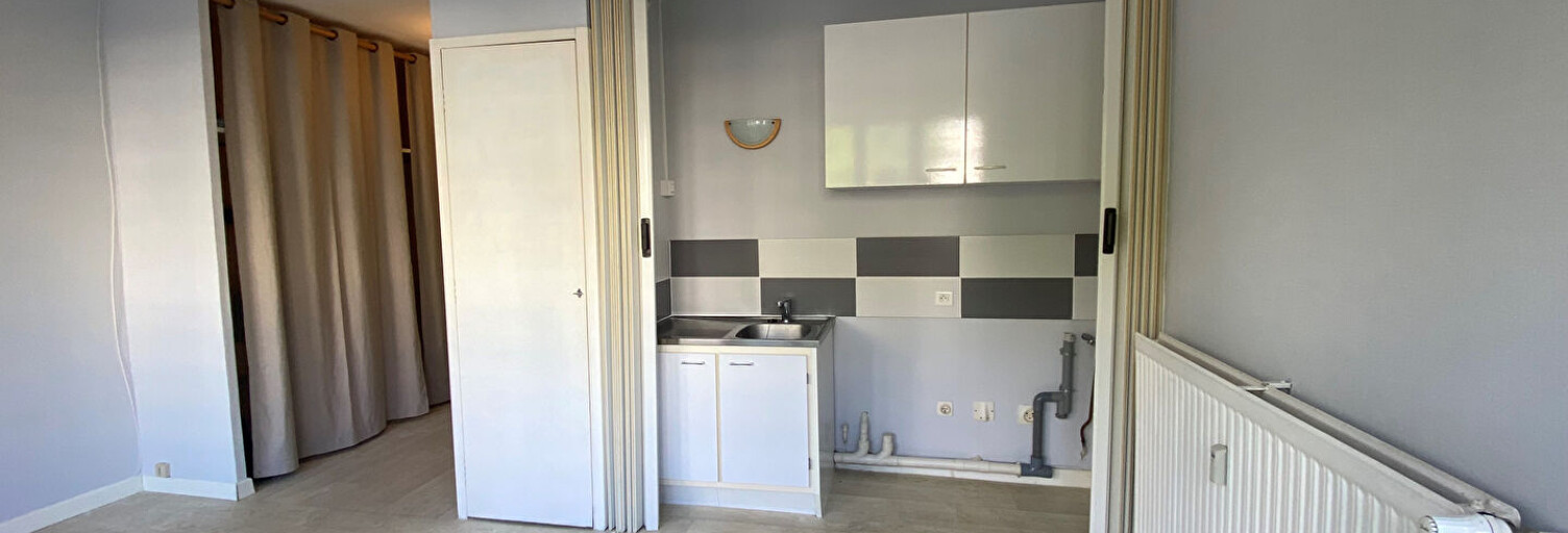 Appartement 1 Pièce 25 m² à louer à Mont-Saint-Aignan (76130)