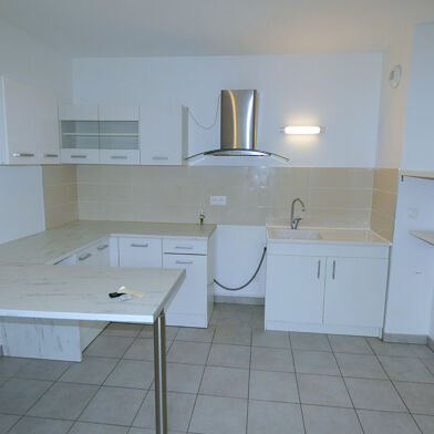 Appartement 2 pièces 717 €