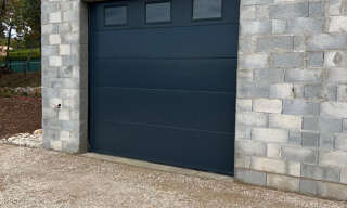 Garage  50 m² à louer à Saint-Vallier-de-Thiey (06460)