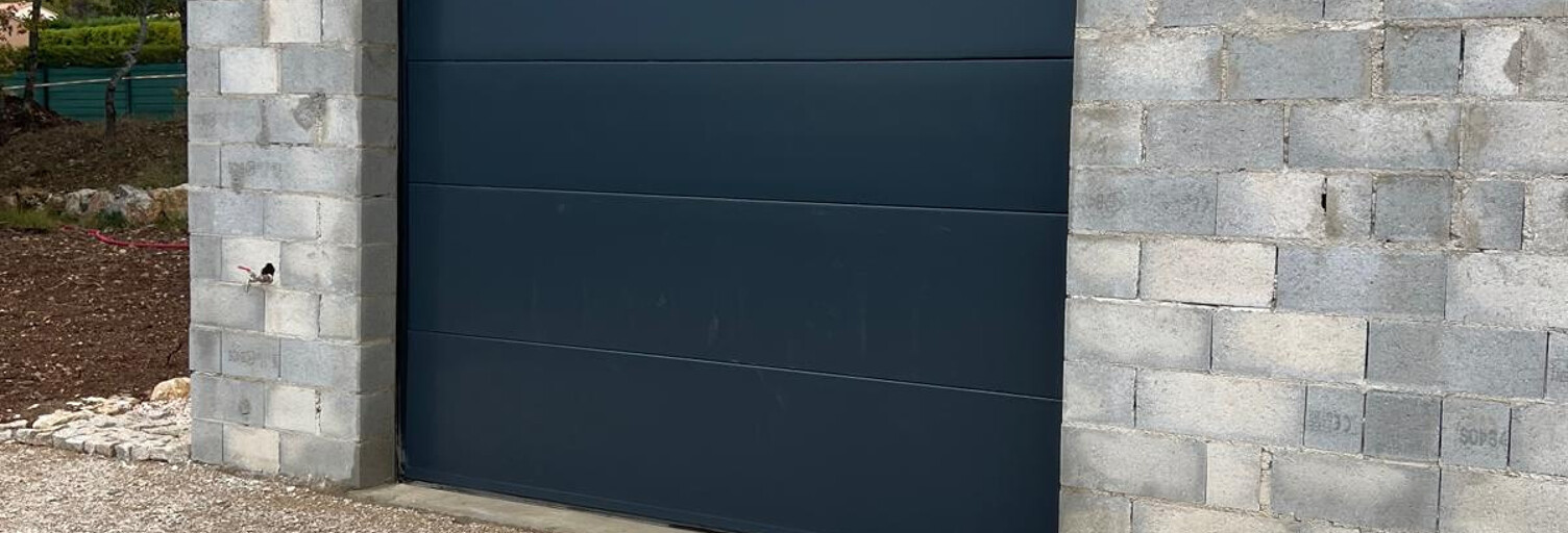 Garage  50 m² à louer à Saint-Vallier-de-Thiey (06460)