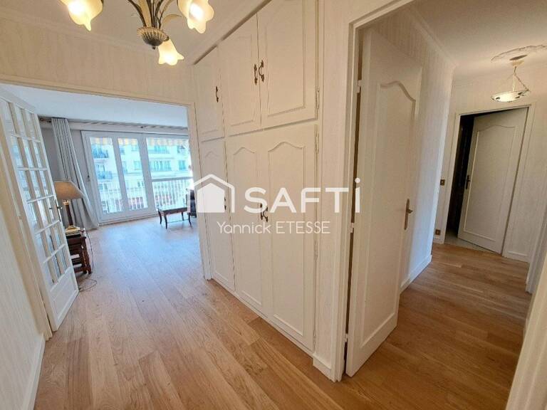 Appartement 4 pièces, deux chambres possibilité trois, parking en sous-sol et cave ! — photo 1