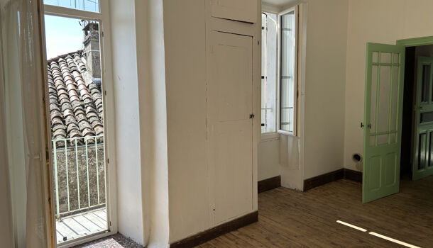 Appartement 4 pièces  à louer Vallon-Pont-d'Arc 07150