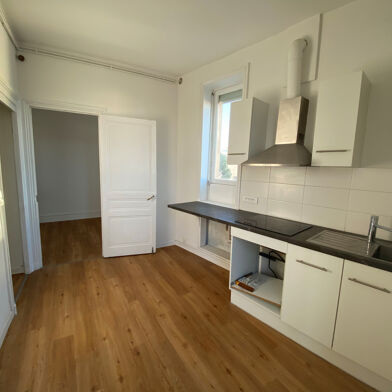 Appartement 3 pièces 549 €