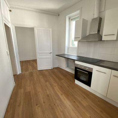 Appartement 3 pièces 549 €