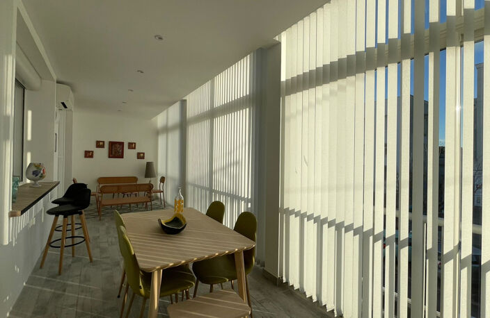 TRIPLEX STANDING — photo 5