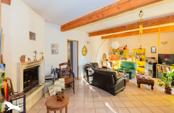 Maison en pierre de 6 pièces principales — photo 2