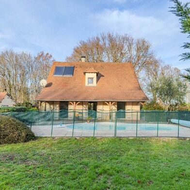 Maison 5 pièces 319500 €