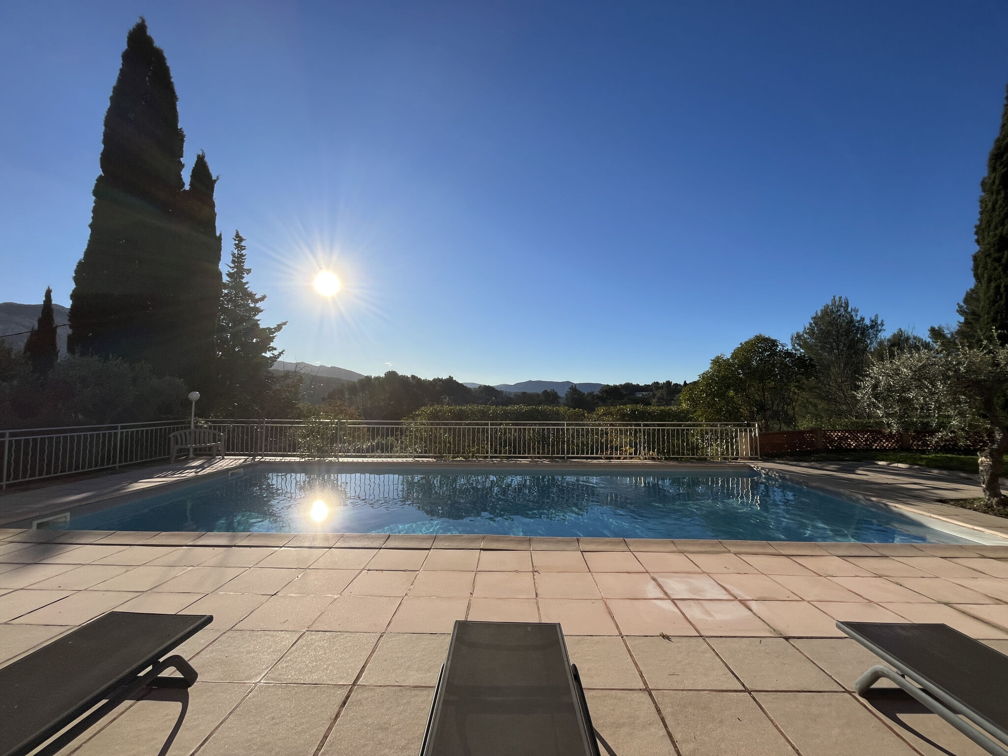 Villa / Maison  T7 à louer Roquevaire 13360