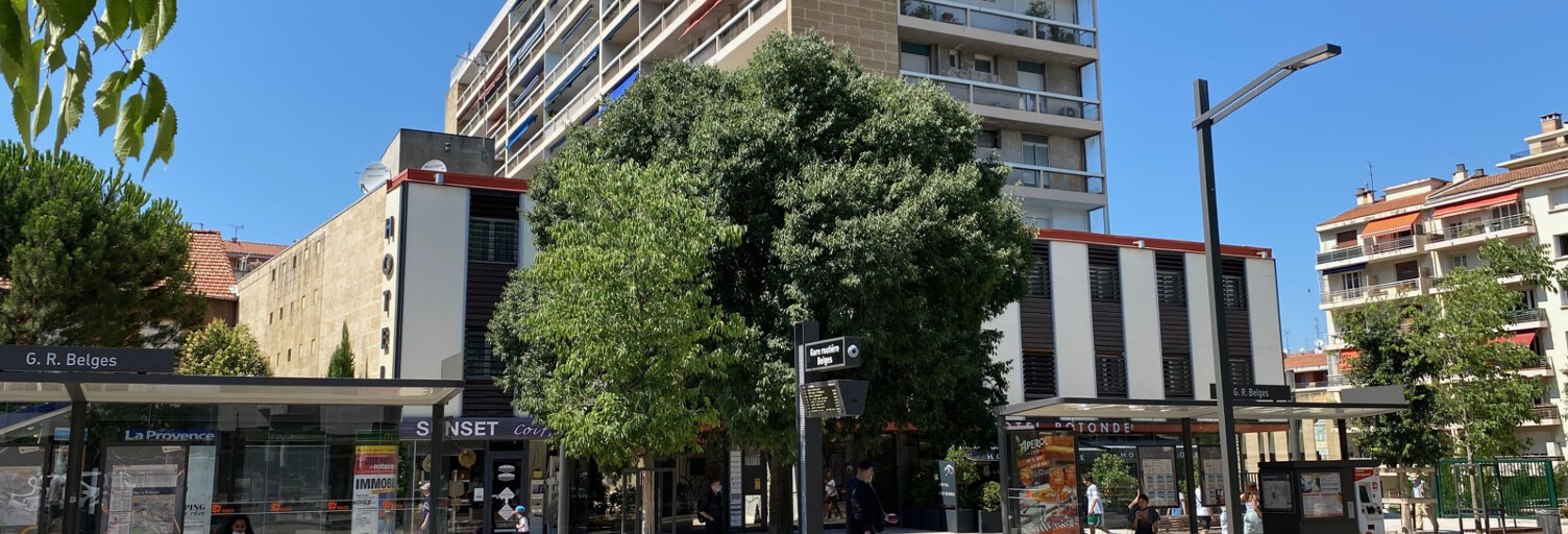 Bureau  81 m² à louer à Aix-en-Provence (13100)