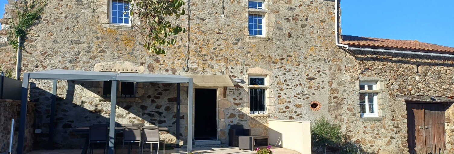 Maison 6 Pièces 244 m² à vendre à Saint-Mesmin (85700)