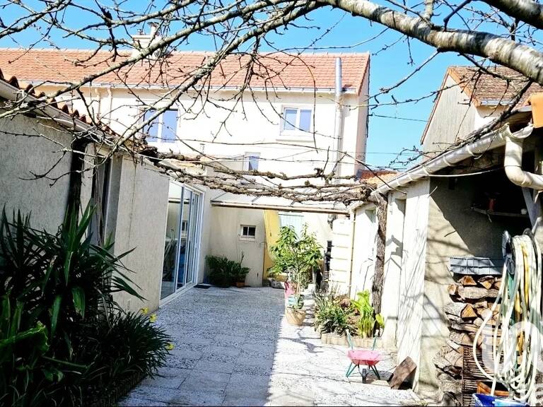 Vente Maison traditionnelle 7 pièces — photo 1