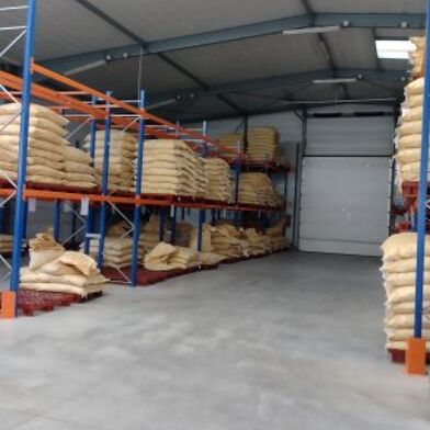 Commerce  1000000 €