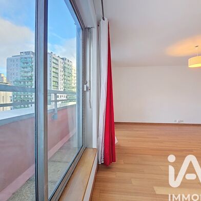 Appartement 4 pièces 2610 €