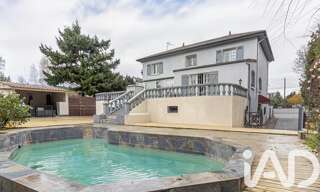 Maison 10 Pièces 307 m² à vendre à Bron (69500)