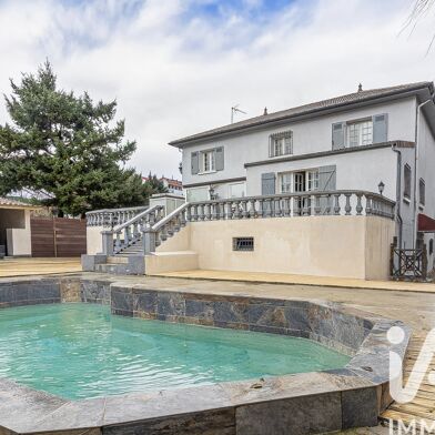 Maison 10 pièces 999000 €