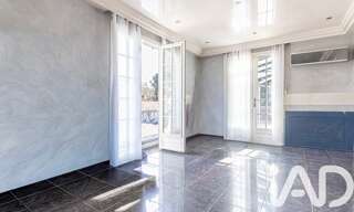 Divers 10 Pièces 400 m² à vendre à Bron (69500)