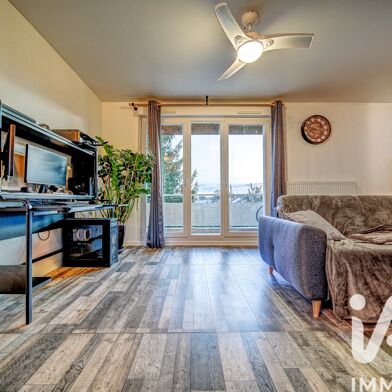 Appartement 3 pièces 180000 €