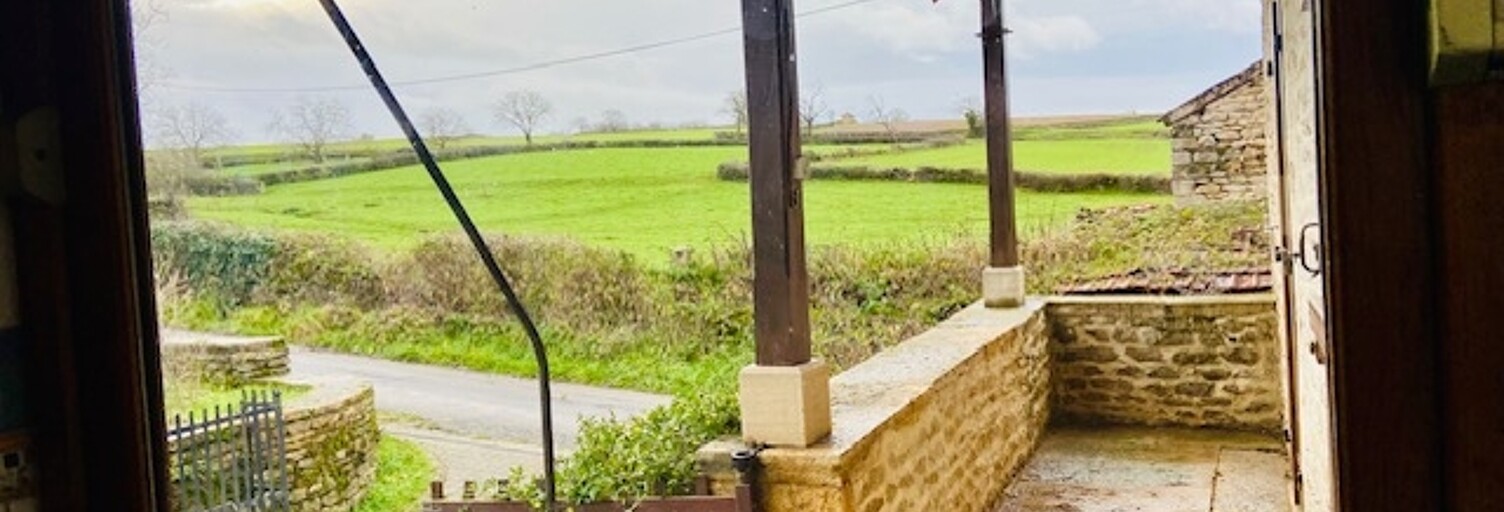 Maison 9 Pièces 170 m² à vendre à La Vineuse sur Fregande (71250)