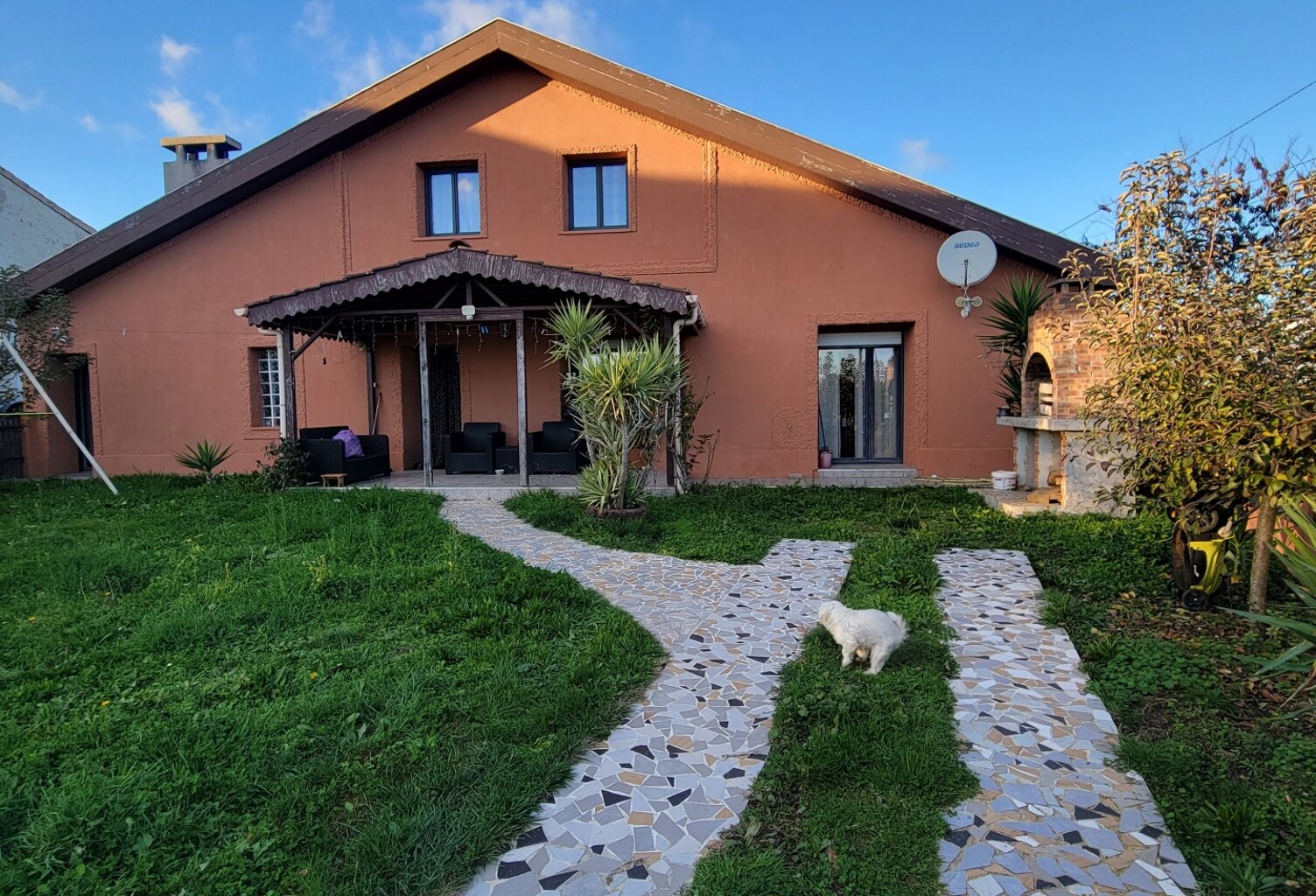 Vente Maison/villa 8 pièces — photo 1