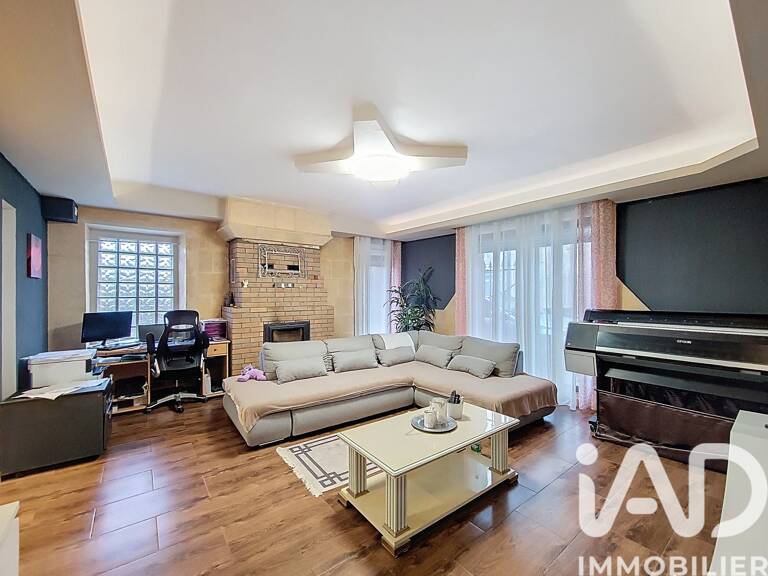 Vente Maison/villa 8 pièces — photo 1