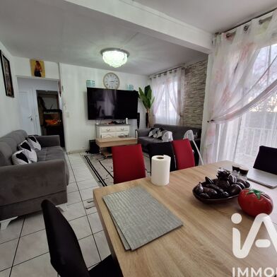 Appartement 4 pièces 126000 €