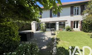 Maison 10 Pièces 240 m² à vendre à Saubrigues (40230)