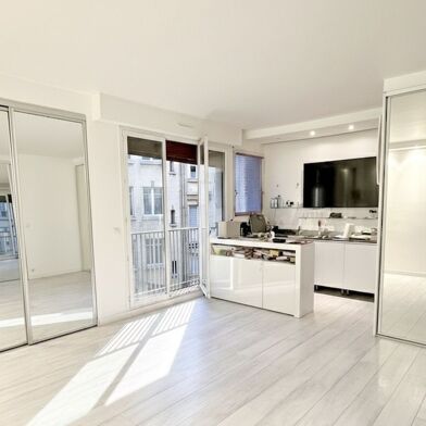 Appartement 1 pièces 370000 €